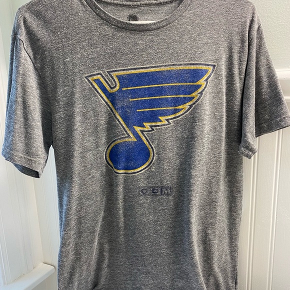 St. Louis Blues T-Shirt Men’s - Picture 2 of 4